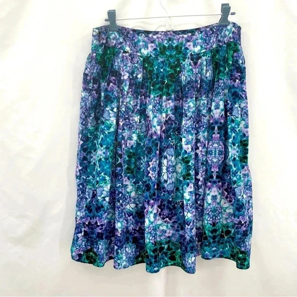 Liz Claiborne Womens Floral Skirt 12 Purple White Hip Pleated Lined Side Zipper - Picture 2 of 7